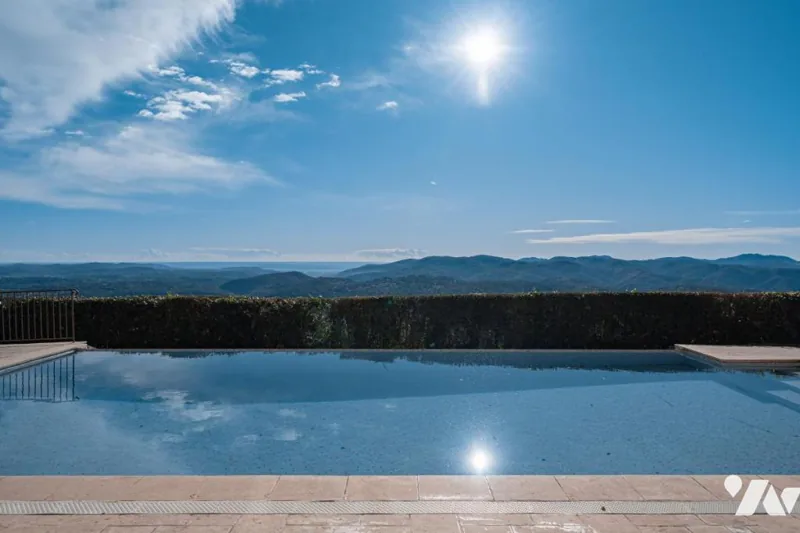 Villa avec vue mer et lac — photographie 11